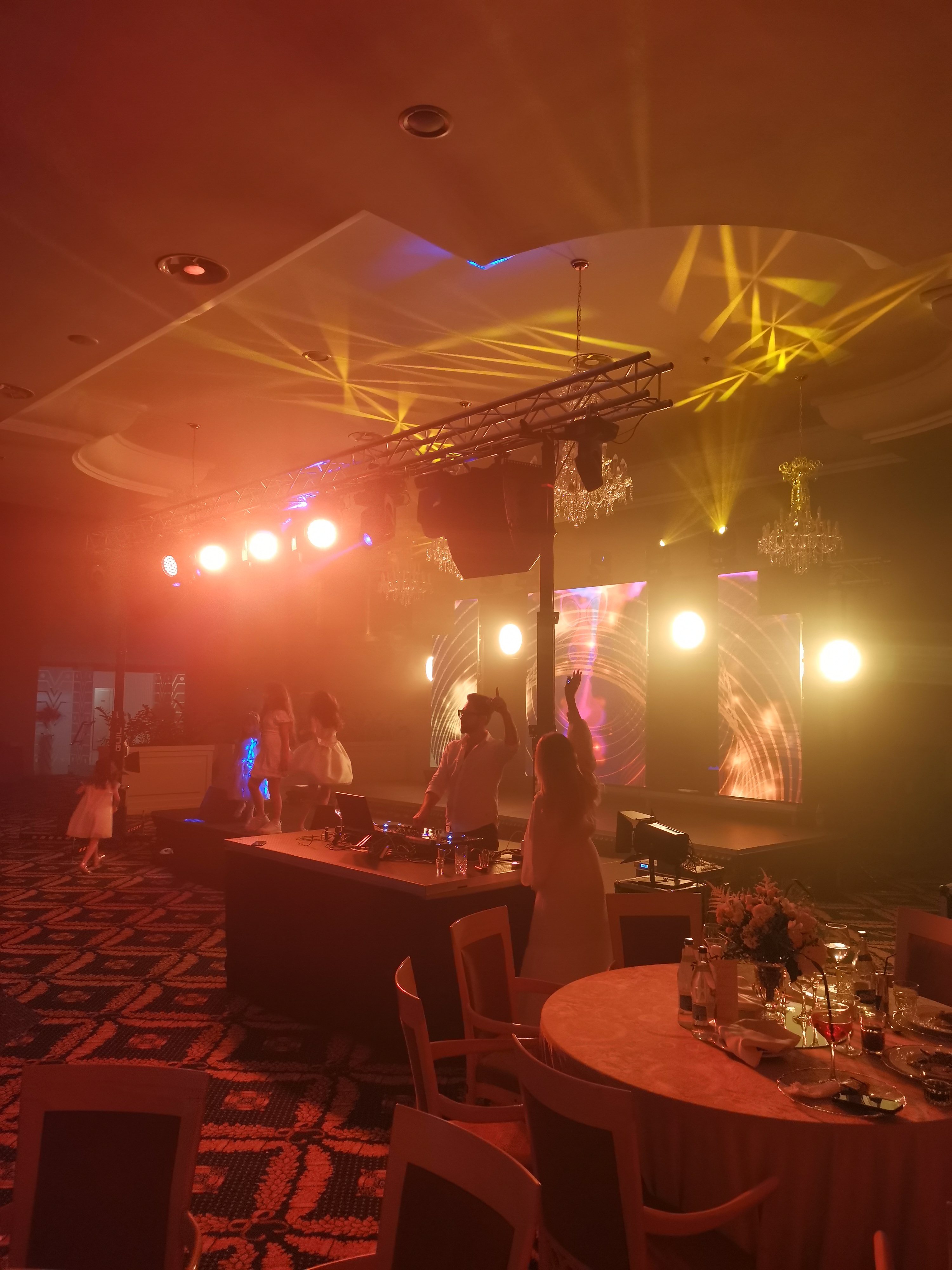 Inchiriere sunet, lumini, scenotehnica, ecran led - 5