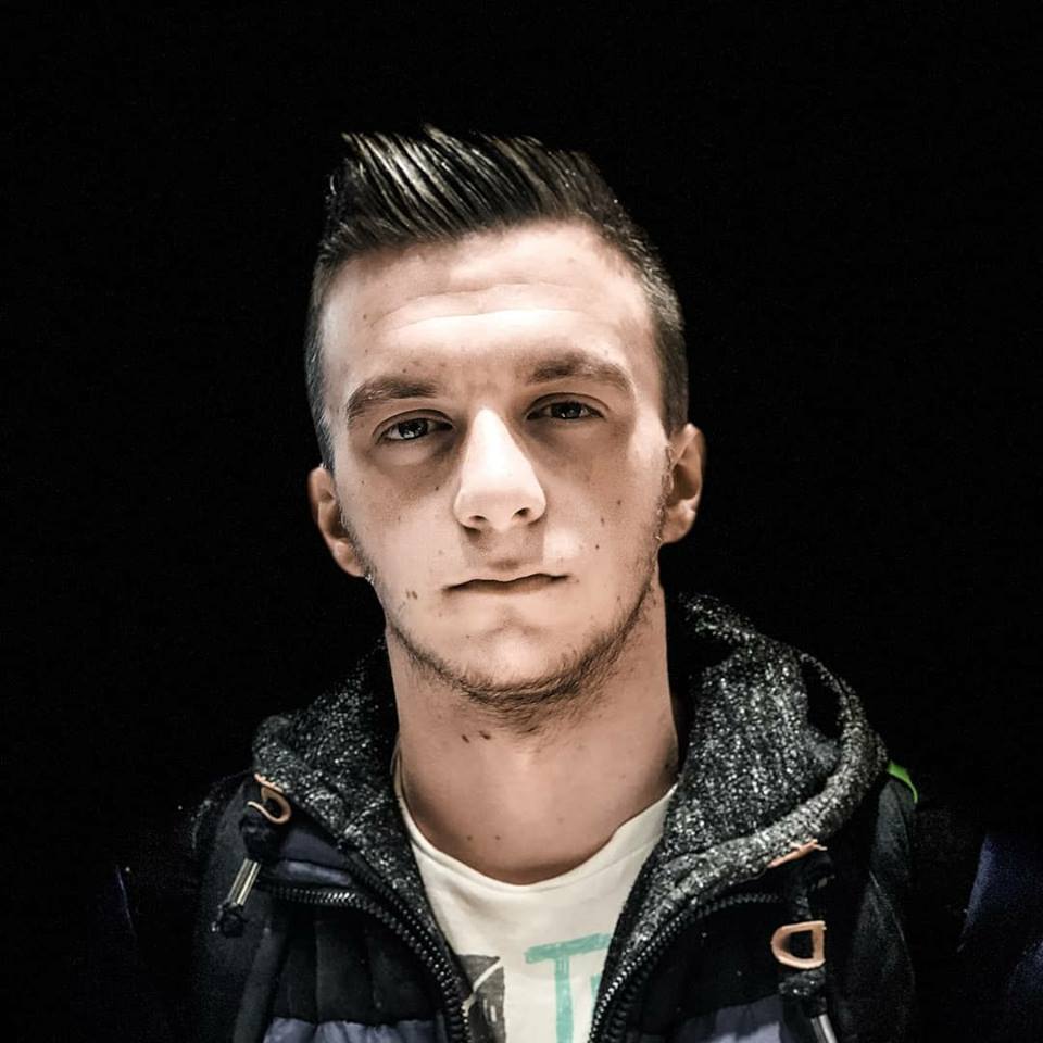 DJ