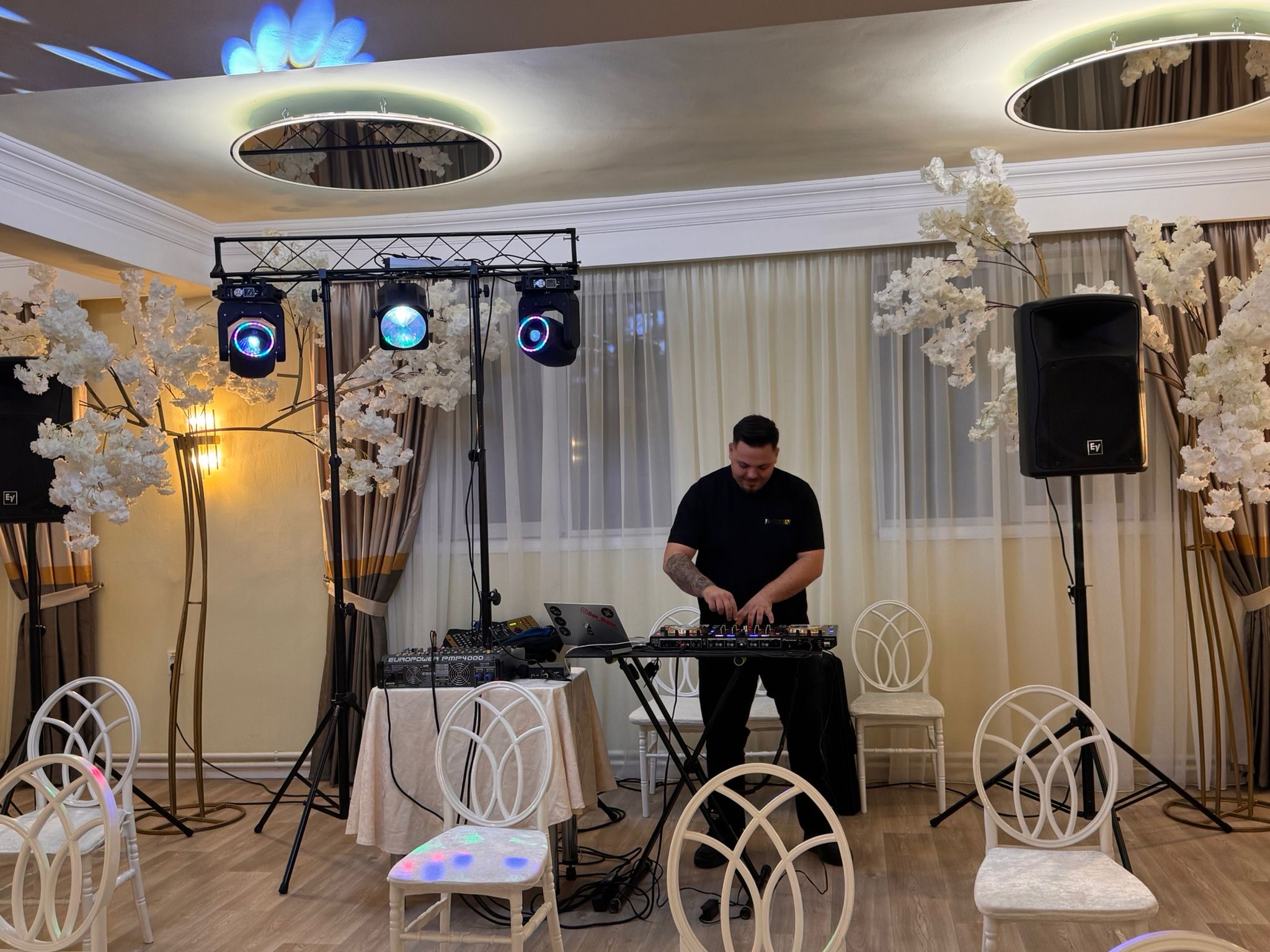 Dj & Mc, Sonorizare, Lumini profesionale - 4