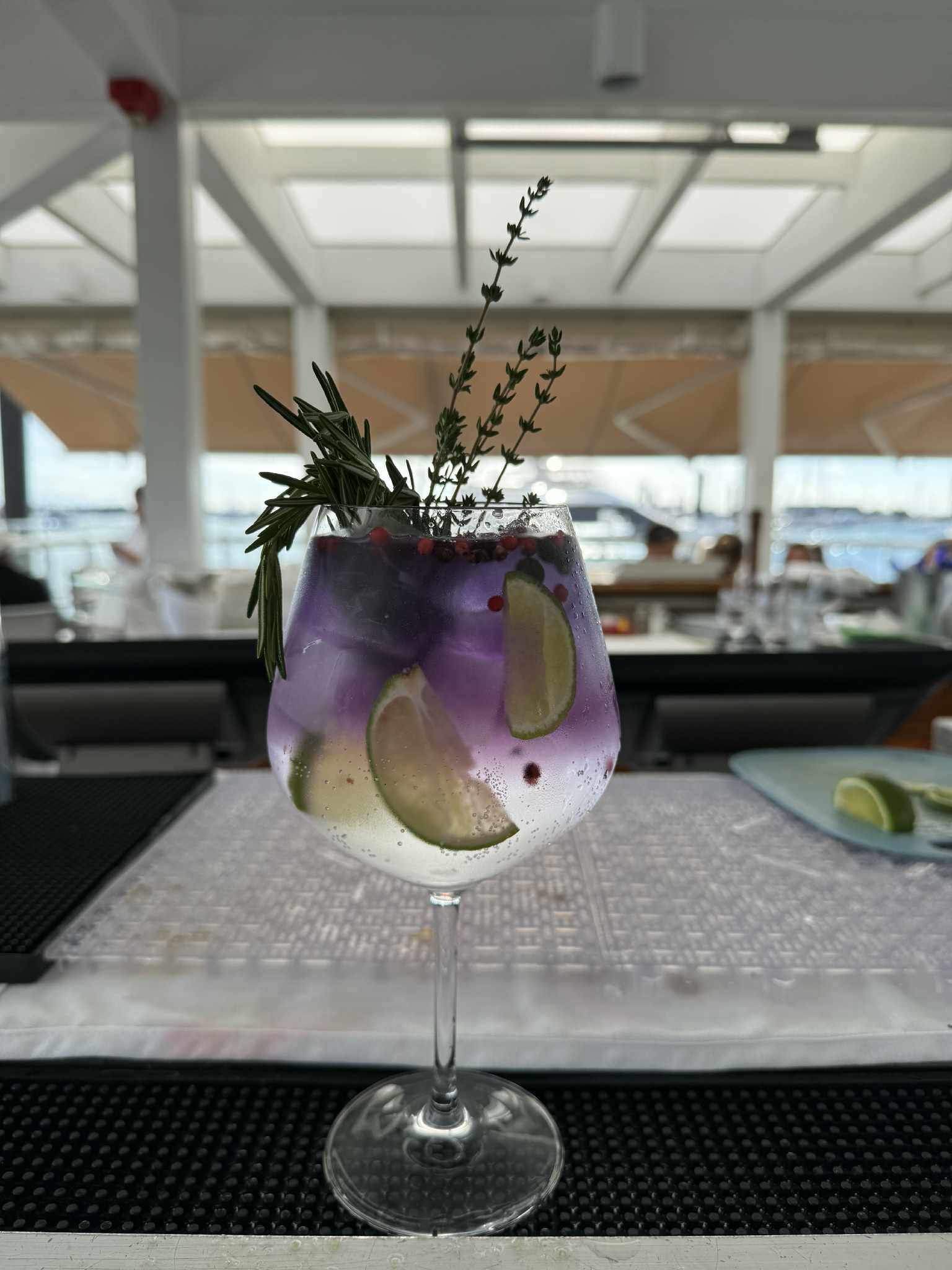 VelvetPour - Cocktail bar - 4