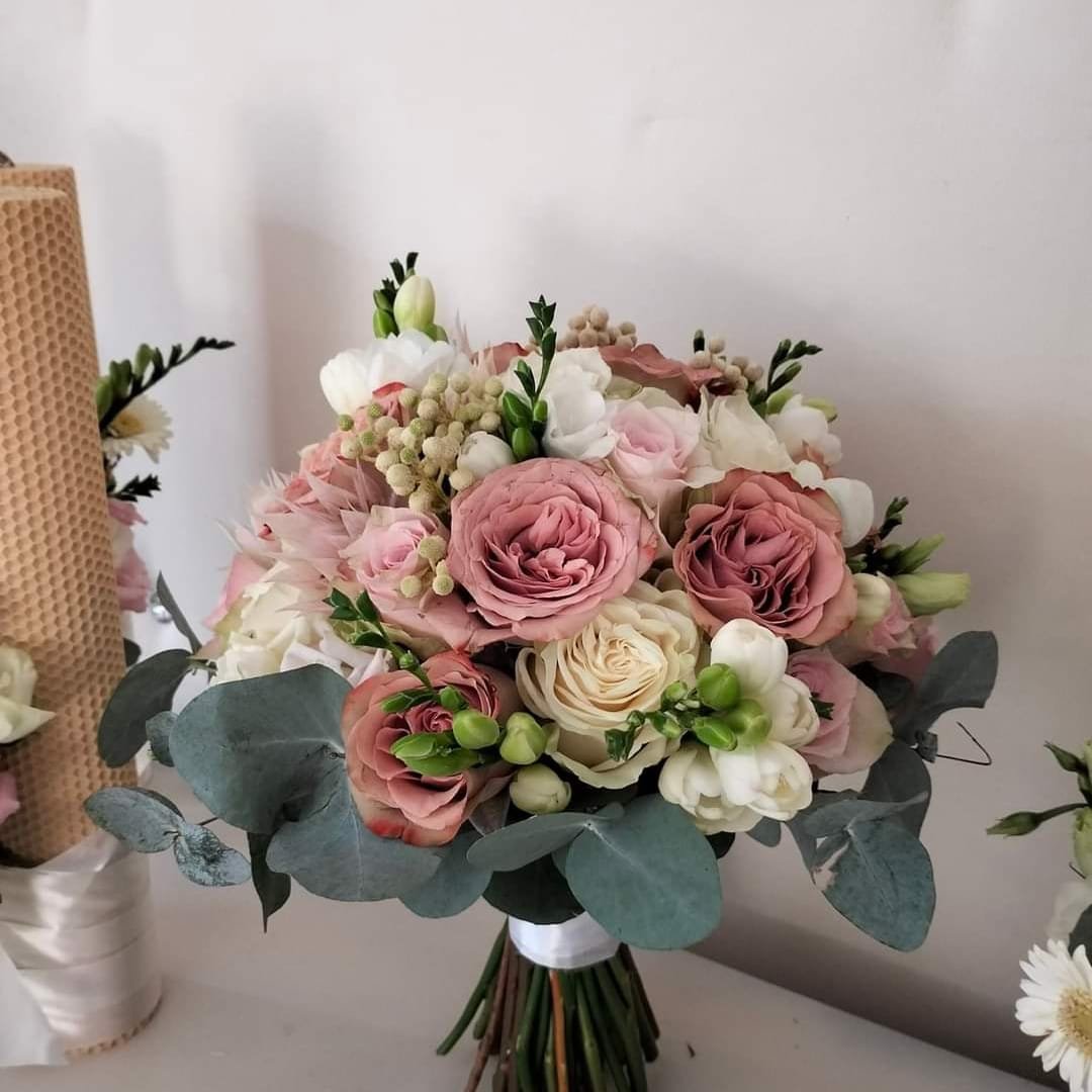ELEGANCE DECOR