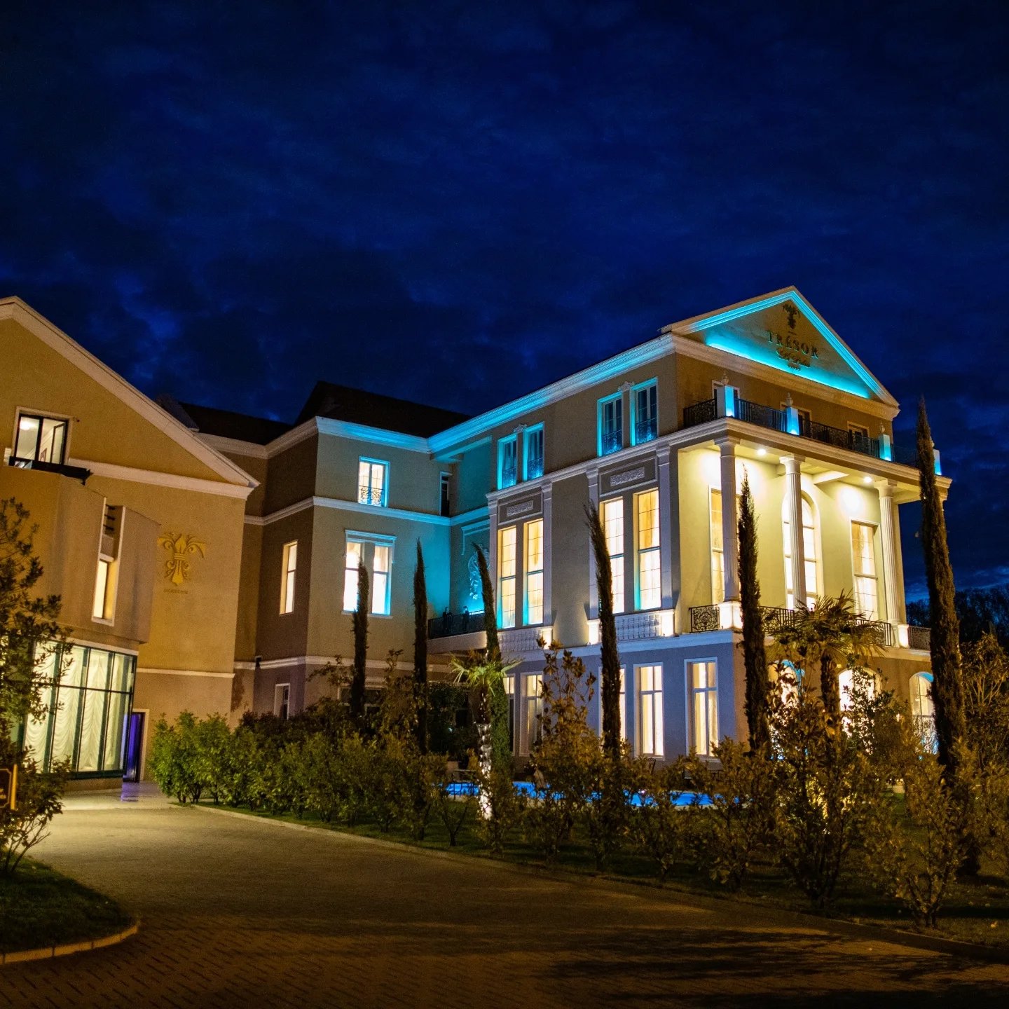 Tresor Le Palais Timisoara, Curio Collection by Hilton - 2