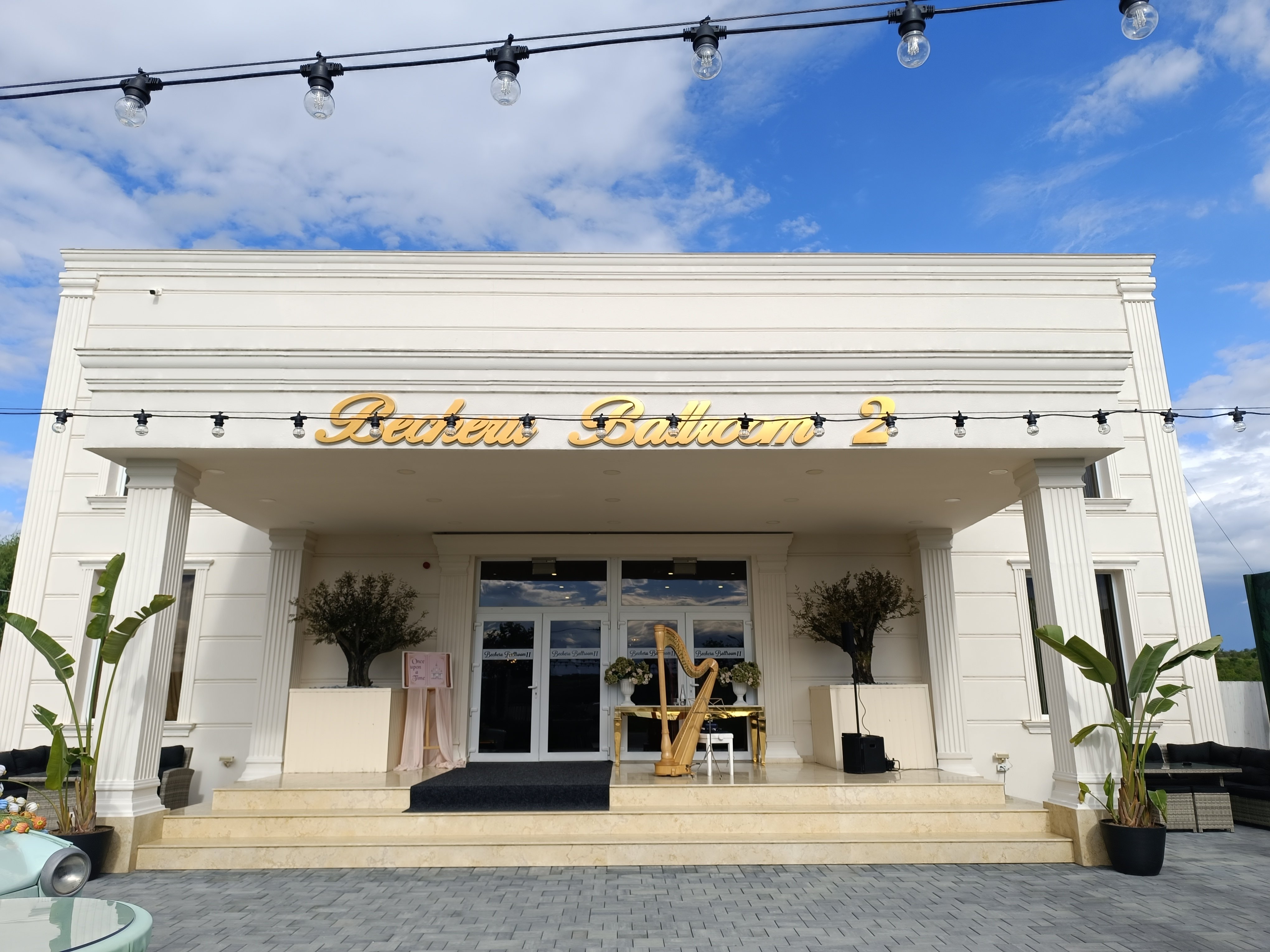 Becheru Ballroom