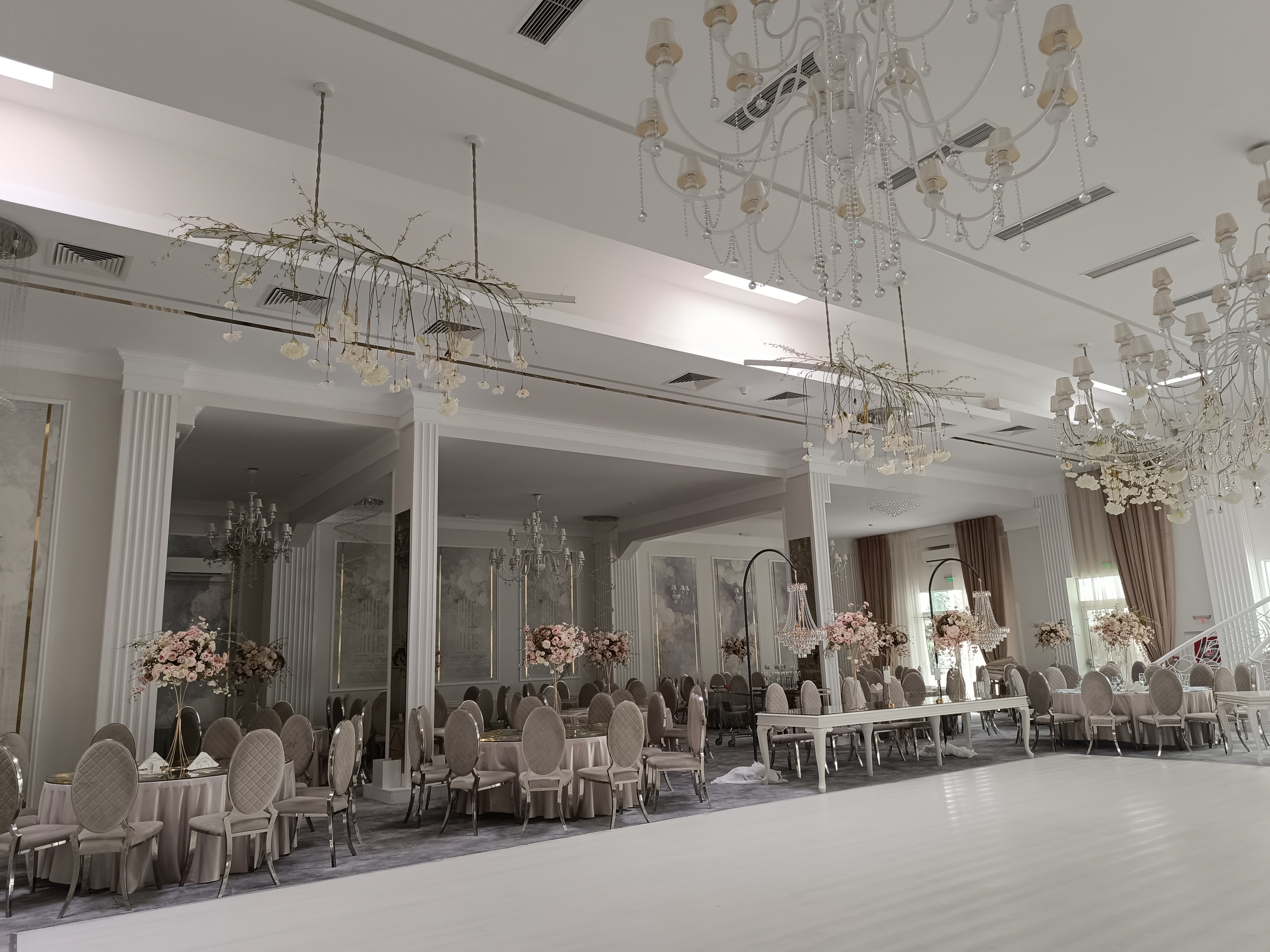 Chateau Blanc Restaurant Evenimente